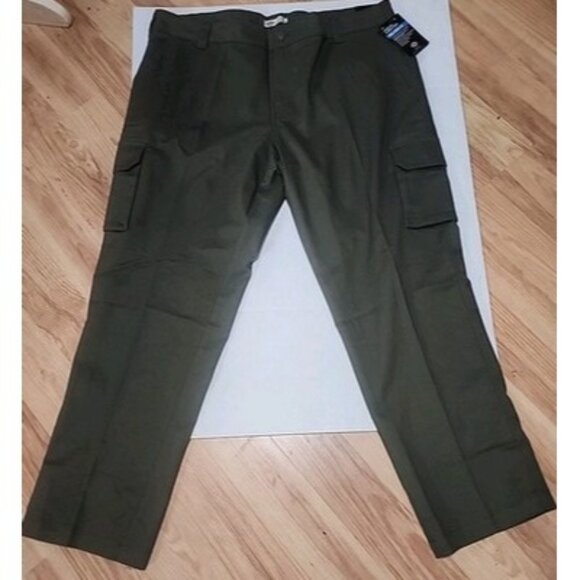 Woman's DICKIES stretch Cargo Pant, Army Green, Relaxed Fit Size 18WR, NWT - Picture 1 of 11